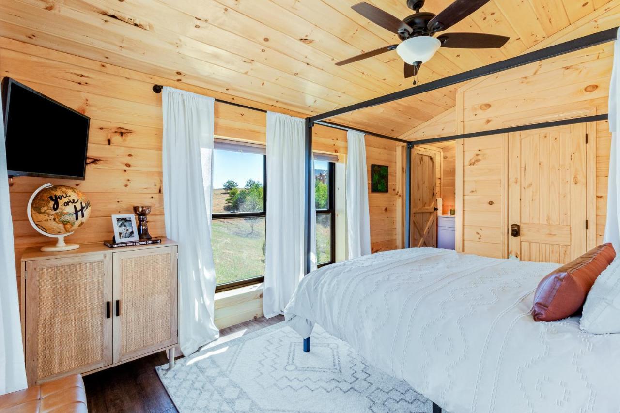 Honey Bee Hideaway Villa Rogers Ngoại thất bức ảnh
