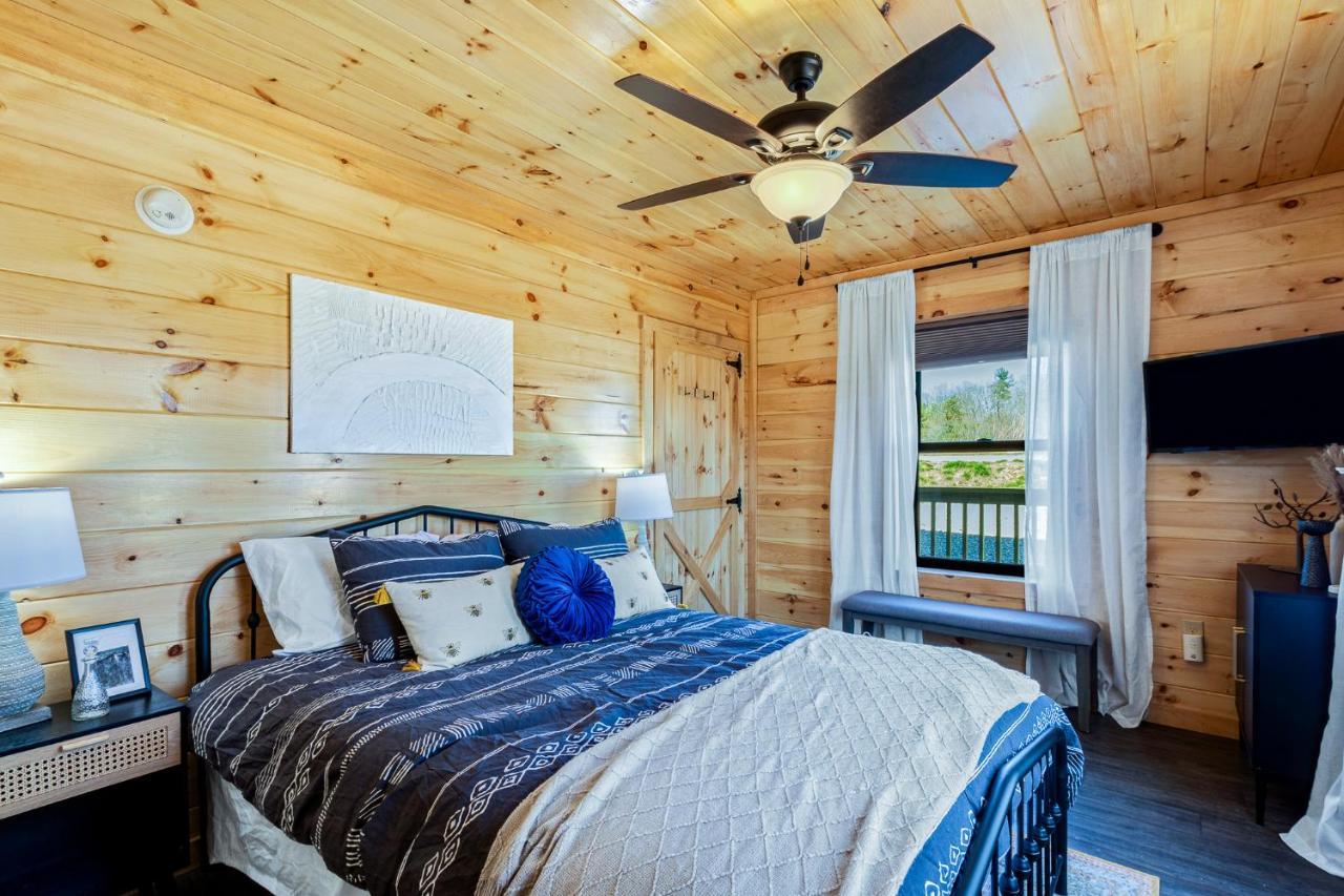 Honey Bee Hideaway Villa Rogers Ngoại thất bức ảnh