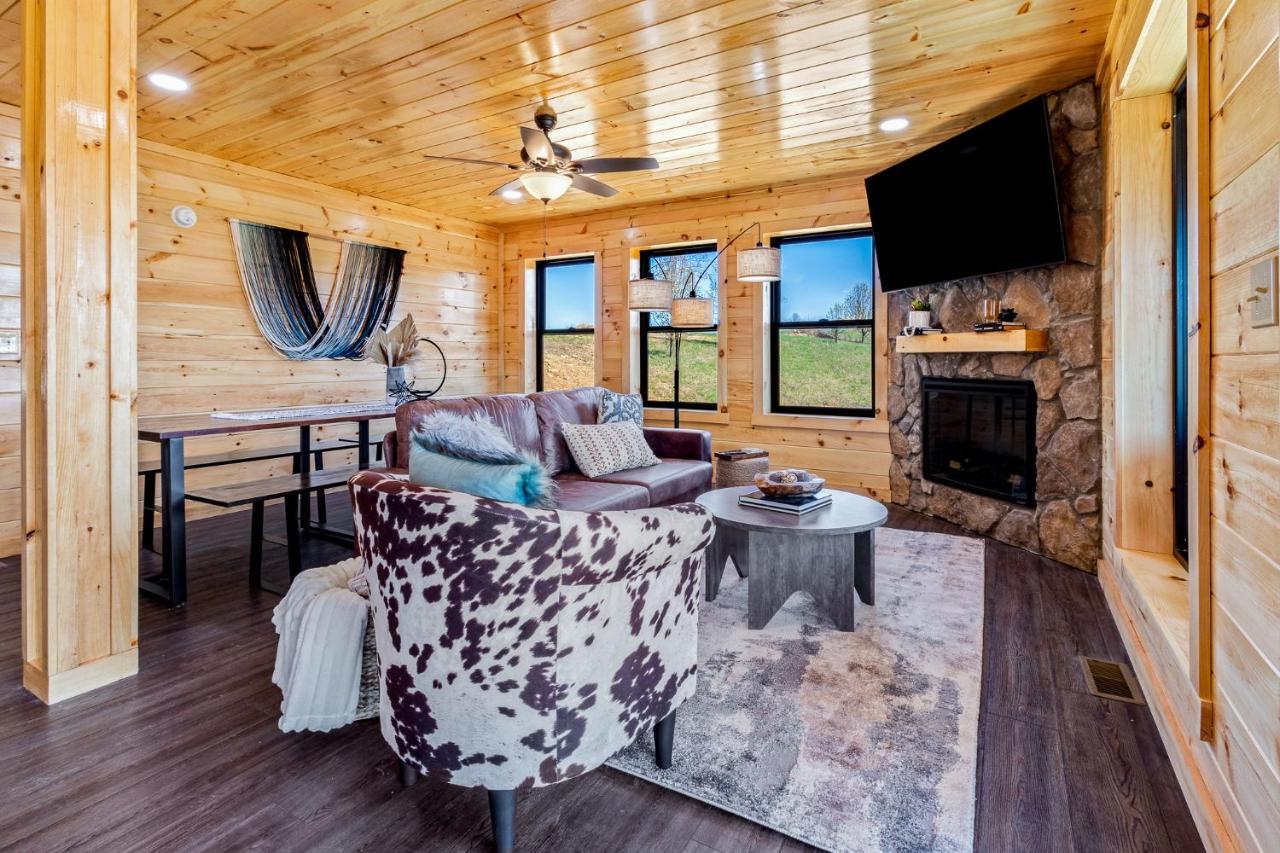 Honey Bee Hideaway Villa Rogers Ngoại thất bức ảnh